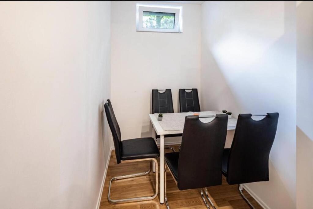 Cityloft Kassel 1 - Zentrale Unterkunft Fuer Gruppen Bis 7 Personen - Parkplatz - Netflix Extérieur photo