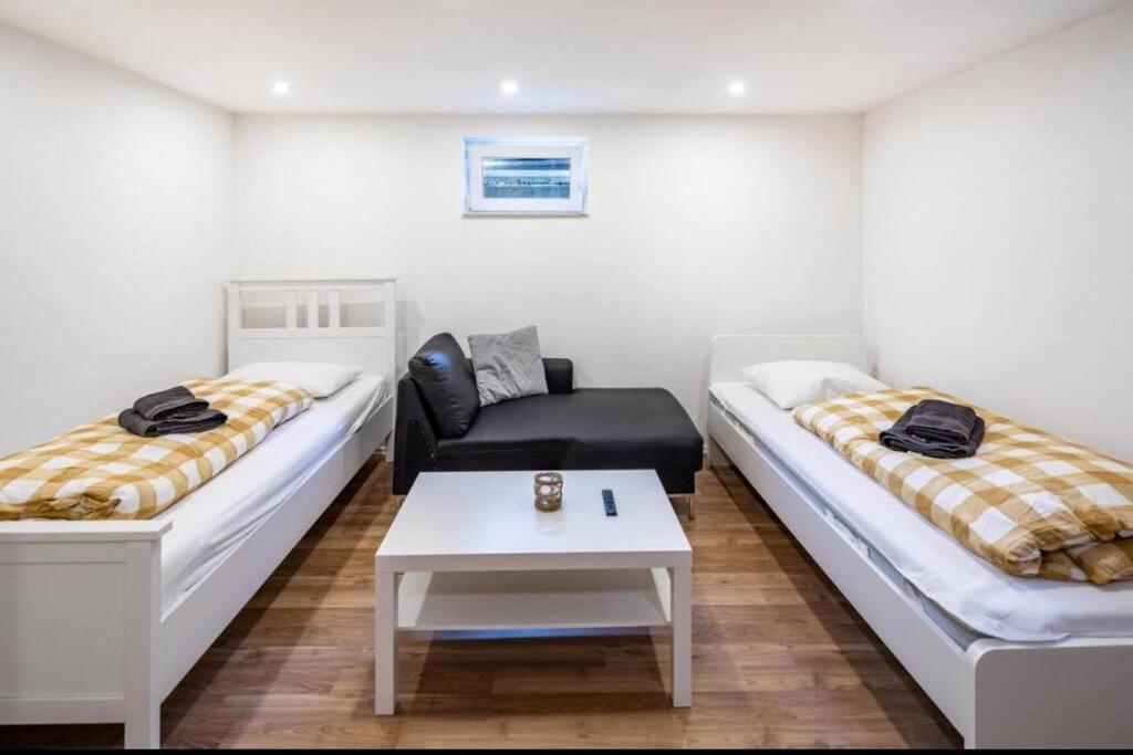 Cityloft Kassel 1 - Zentrale Unterkunft Fuer Gruppen Bis 7 Personen - Parkplatz - Netflix Extérieur photo